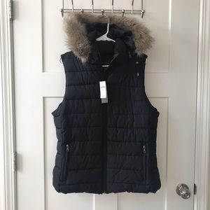 NWT Banana Republic winter vest with hood xl